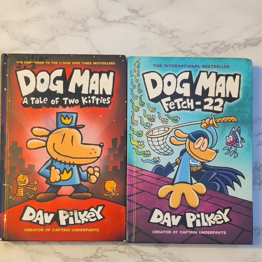 Dog Man Book Set by - Red and Blue Covers